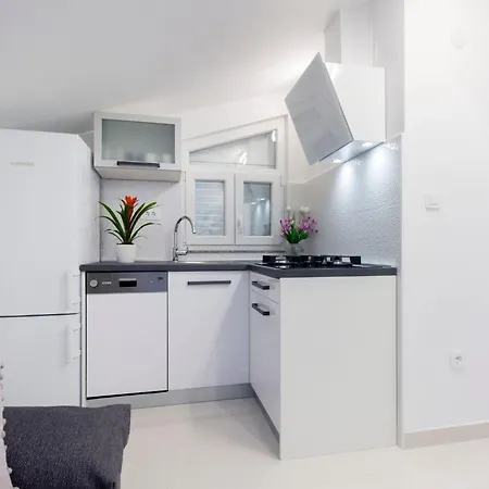 Vesna By Interhome Apartmán *