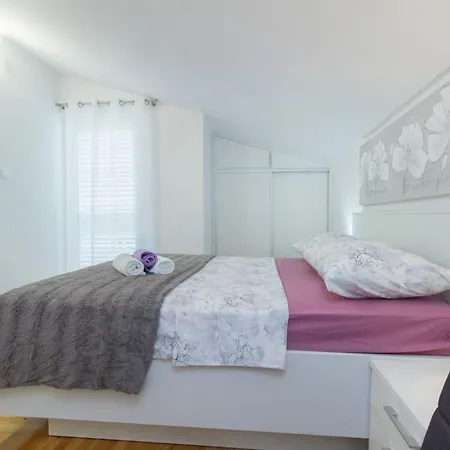 Vesna By Interhome Apartmán *